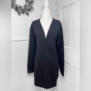 Lovers and Friends Skyla Black V-Neck Sweater